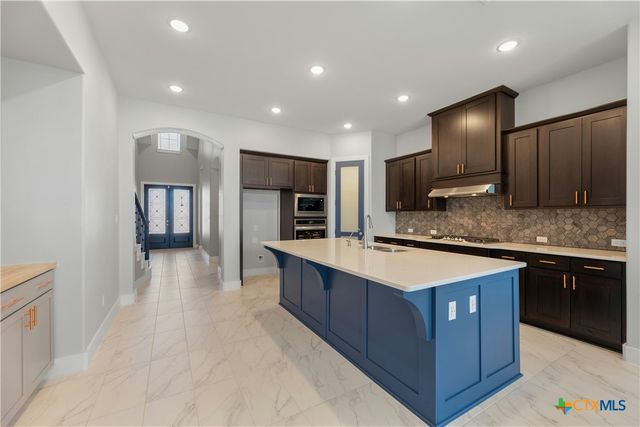 412 Texon Drive, Liberty Hill, TX 78642