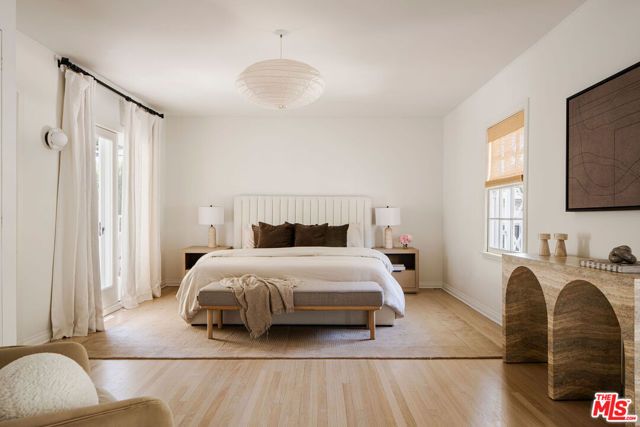 2518 Canyon Drive, Los Angeles, CA 90068