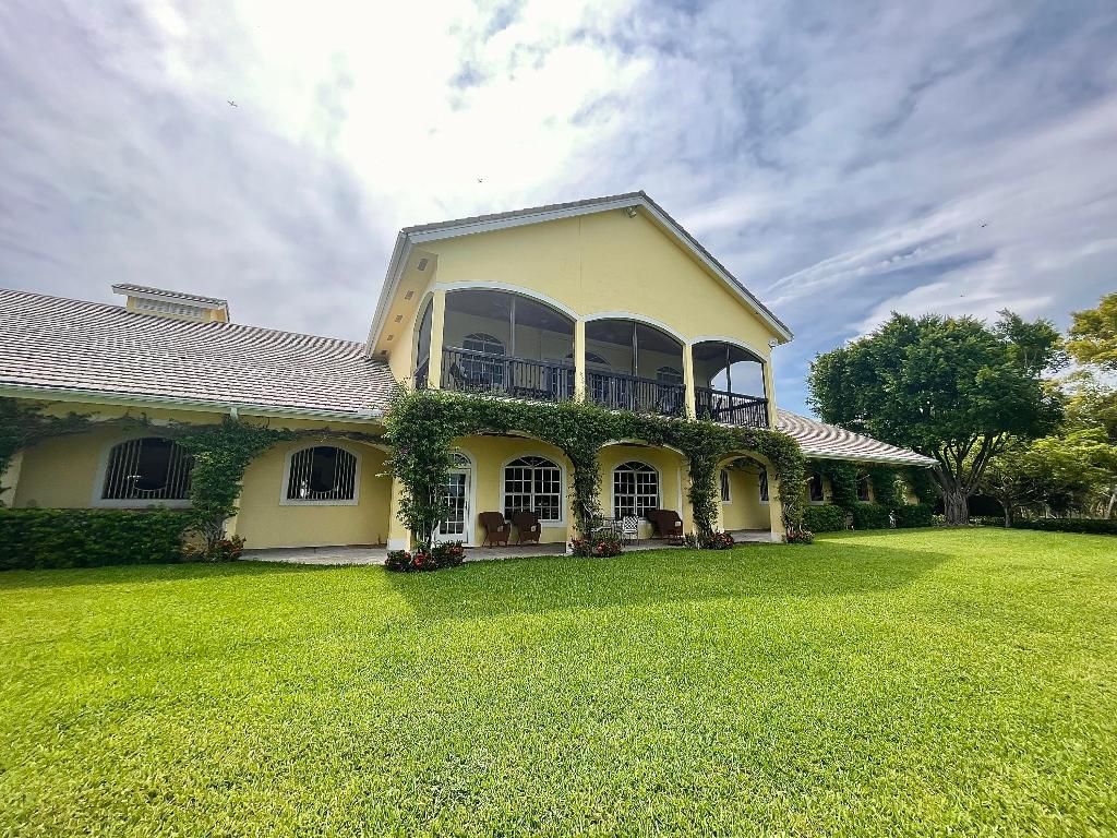 Image 1 of property listing at 4905 130th Ave S Avenue S, Wellington, FL 33414