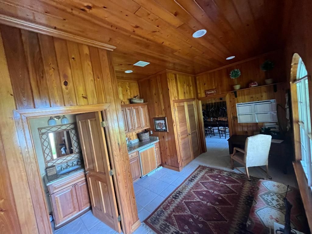 Image 12 of property listing at 4905 130th Ave S Avenue S, Wellington, FL 33414