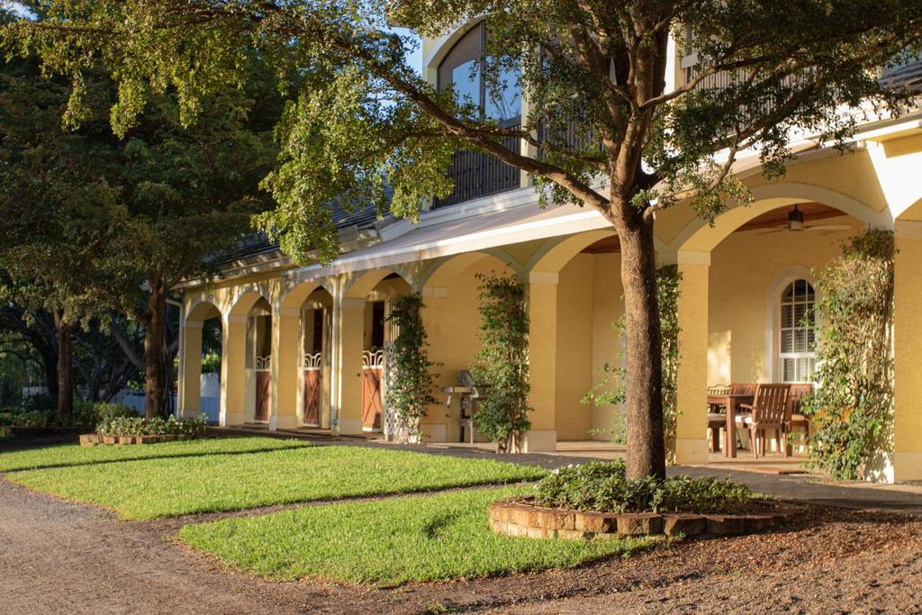 Image 2 of property listing at 4905 130th Ave S Avenue S, Wellington, FL 33414