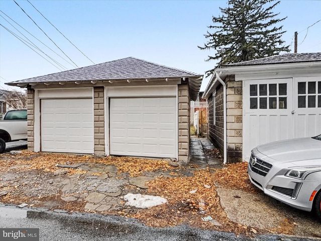 2439 N 2ND ST, Harrisburg, PA 17110