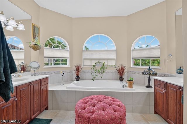 24908 Fairwinds LN, Bonita Springs, FL 34135