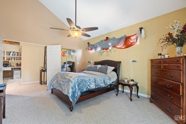 5705 Valley Street, Bakersfield, CA 93306