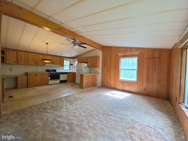 17 SANDY LN, Millville, NJ 08332