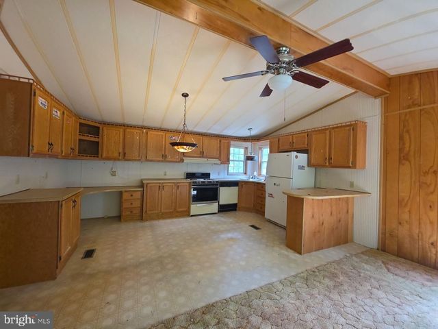 17 SANDY LN, Millville, NJ 08332