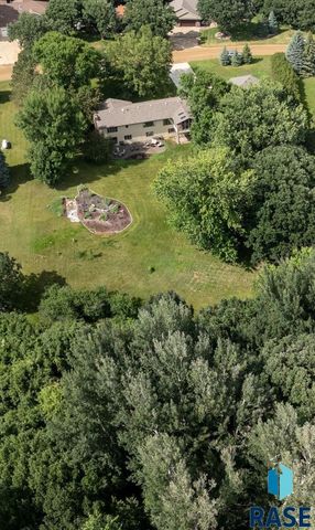 2908 N Oak Rd Road, Brandon, SD 57005