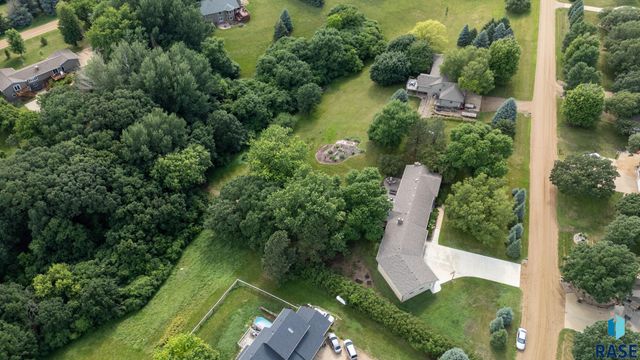 2908 N Oak Rd Road, Brandon, SD 57005