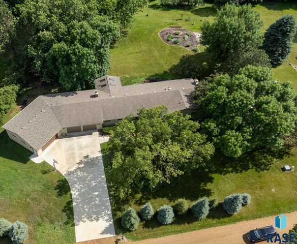 2908 N Oak Rd Road, Brandon, SD 57005