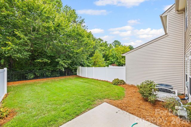 9736 Springholm Drive, Charlotte, NC 28278