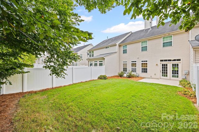 9736 Springholm Drive, Charlotte, NC 28278