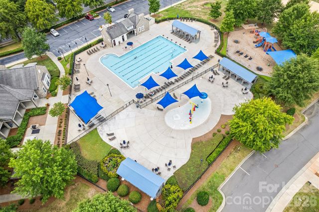 9736 Springholm Drive, Charlotte, NC 28278
