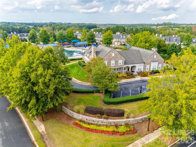 9736 Springholm Drive, Charlotte, NC 28278