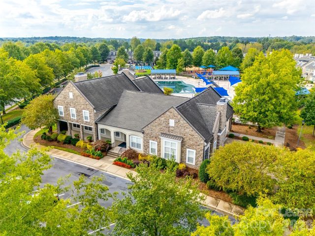 9736 Springholm Drive, Charlotte, NC 28278