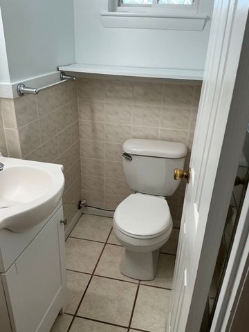 7 Wilson Dr 7, Framingham, MA 01702