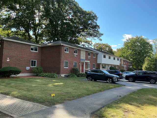 7 Wilson Dr 7, Framingham, MA 01702
