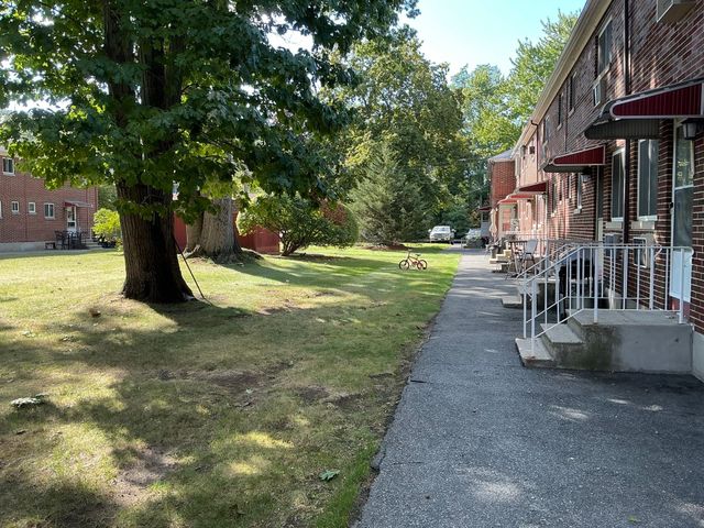 7 Wilson Dr 7, Framingham, MA 01702