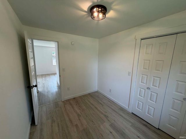 911 Lafayette Ave, Oolitic, IN 47451