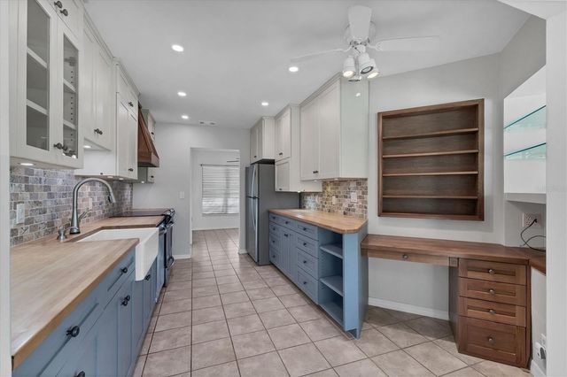 217 SOUTHAMPTON DRIVE 286, Venice, FL 34293