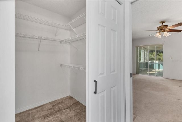 217 SOUTHAMPTON DRIVE 286, Venice, FL 34293