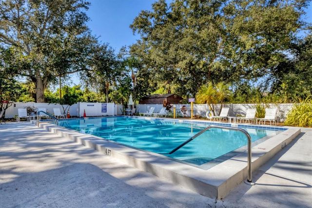 217 SOUTHAMPTON DRIVE 286, Venice, FL 34293