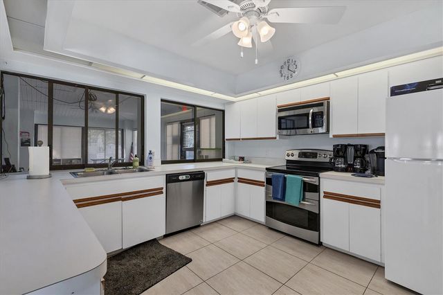 217 SOUTHAMPTON DRIVE 286, Venice, FL 34293