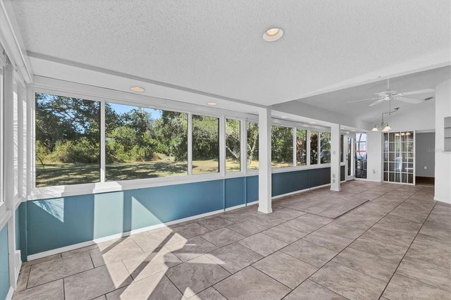 217 SOUTHAMPTON DRIVE 286, Venice, FL 34293