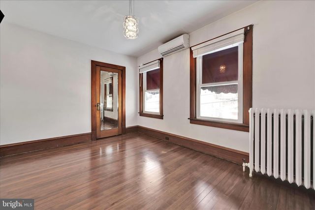 1803 W END AVE, Pottsville, PA 17901