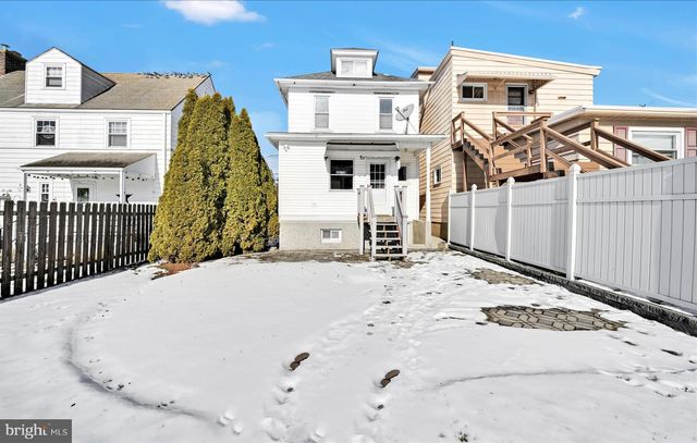 1803 W END AVE, Pottsville, PA 17901