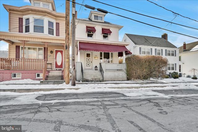 1803 W END AVE, Pottsville, PA 17901