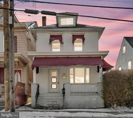 1803 W END AVE, Pottsville, PA 17901