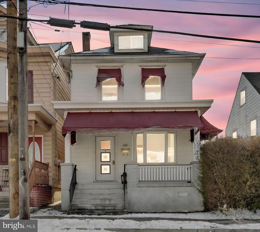 1803 W END AVE, Pottsville, PA 17901