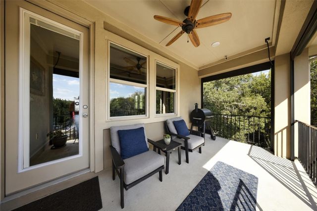 246 S Sage HOLW, Dripping Springs, TX 78620