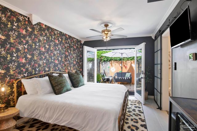 704 Bayshore Dr, Pensacola, FL 32507