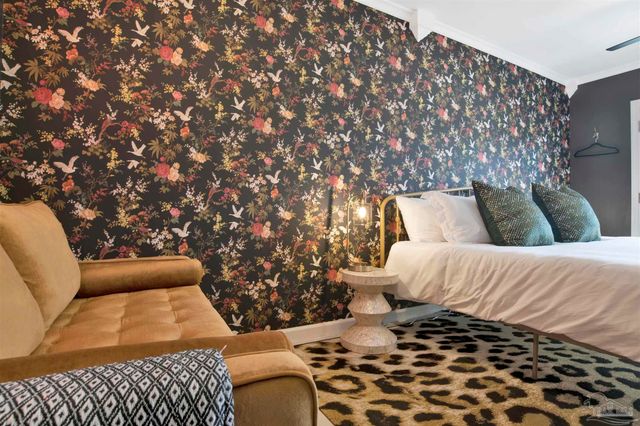 704 Bayshore Dr, Pensacola, FL 32507