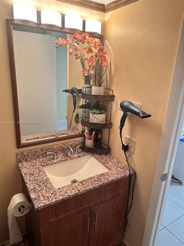 9360 Fontainebleau Boulevard 410, Miami, FL 33172