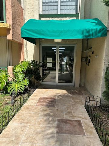 9360 Fontainebleau Boulevard 410, Miami, FL 33172