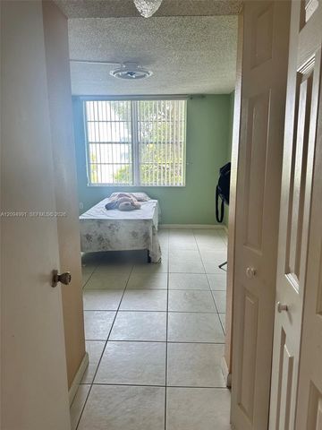 9360 Fontainebleau Boulevard 410, Miami, FL 33172