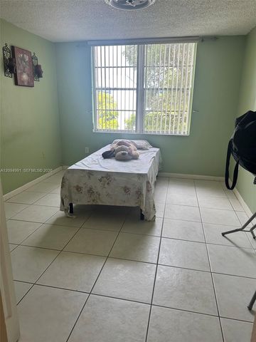 9360 Fontainebleau Boulevard 410, Miami, FL 33172