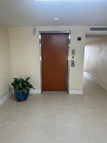 9360 Fontainebleau Boulevard 410, Miami, FL 33172