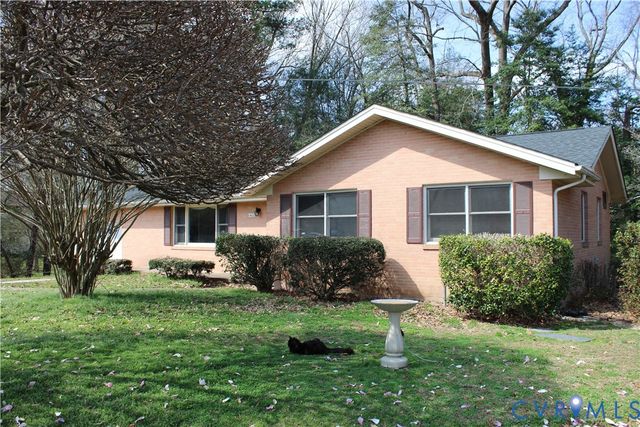 1400 Covington Rd, Colonial Heights, VA 23834