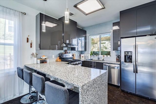 1203 Cometa ST 2, Austin, TX 78721