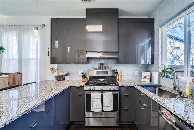 1203 Cometa ST 2, Austin, TX 78721