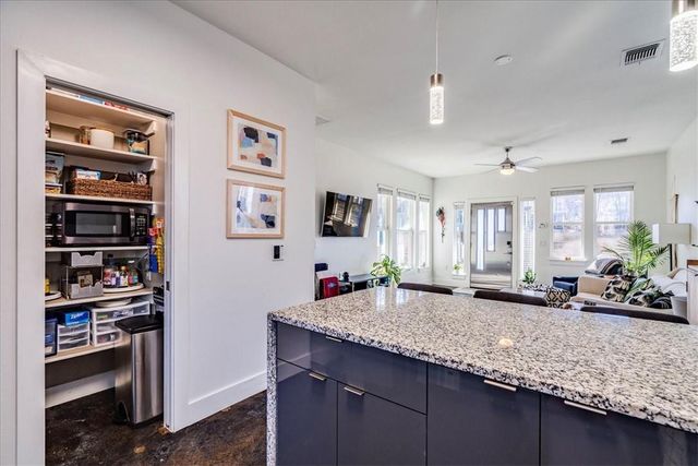 1203 Cometa ST 2, Austin, TX 78721