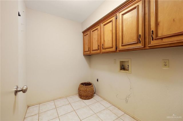 4905 N 8th Street, Mcallen, TX 78504