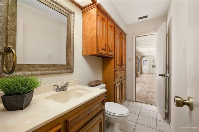 4905 N 8th Street, Mcallen, TX 78504