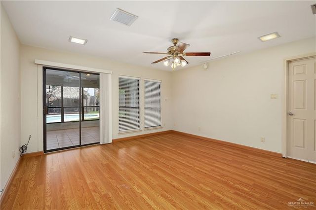 4905 N 8th Street, Mcallen, TX 78504