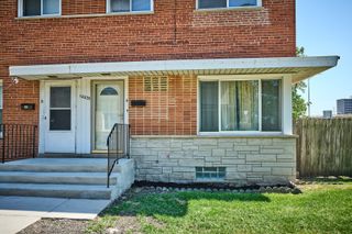 10033 Frontage Road A, Skokie, IL 60077