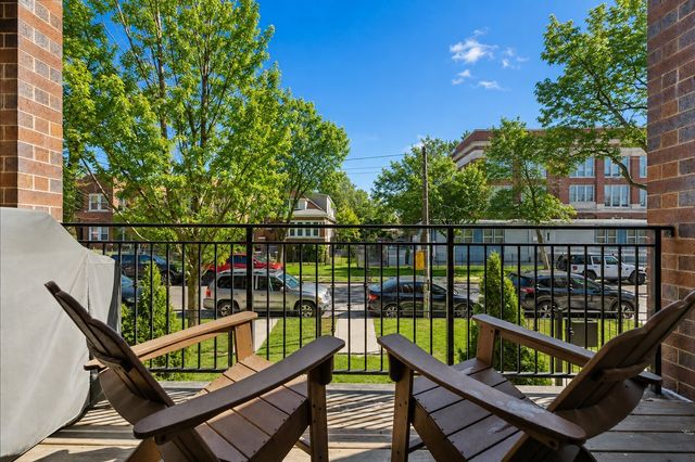 3340 N Lawndale Avenue 1N, Chicago, IL 60618