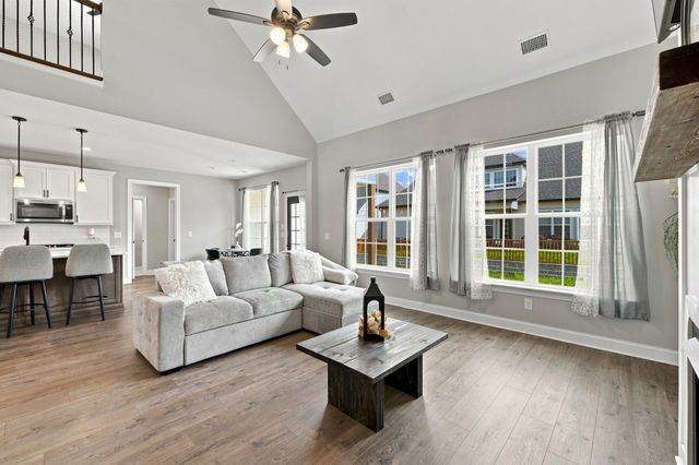 3009 Fanshaw Rd, Smyrna, TN 37167